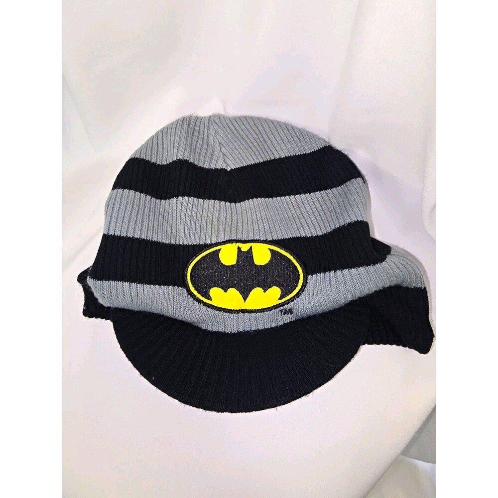 DC Comics Batman Knit Acrylic Beanie Hat Striped Stretch Gray Black